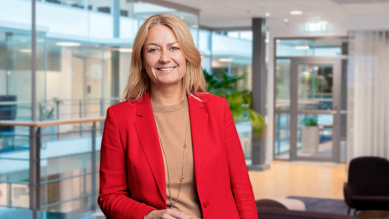 <span id="hs_cos_wrapper_name" class="hs_cos_wrapper hs_cos_wrapper_meta_field hs_cos_wrapper_type_text" style="" data-hs-cos-general-type="meta_field" data-hs-cos-type="text" >Advania Unveils IT Equipment Recycling Centre</span>