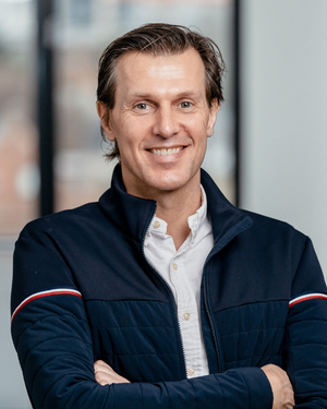 Peter_Laursen_300x375